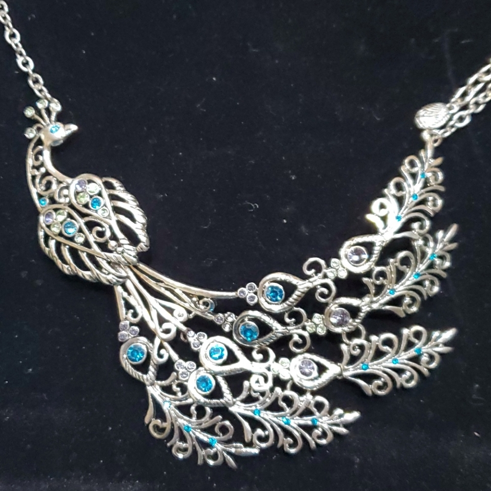 Amazing peacock necklace